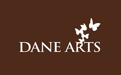 One line, one color, reversed Dane Arts logo